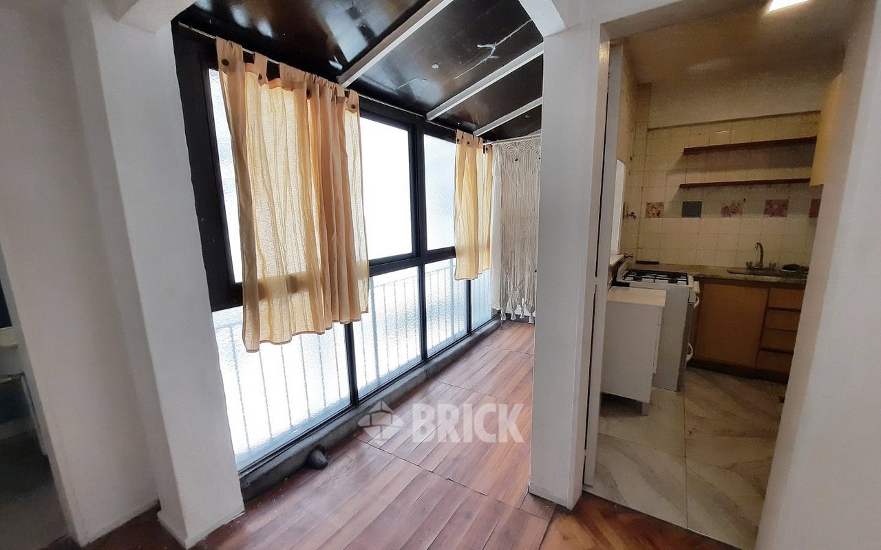 ALVAREZ, JULIAN al 2400 Piso 9 10