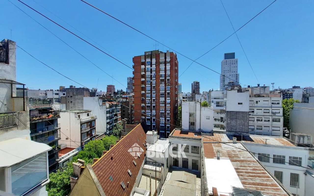 ALVAREZ, JULIAN al 2400 Piso 9 6