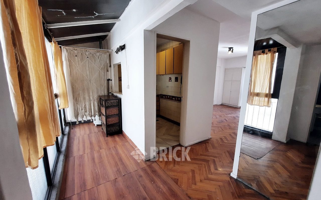 ALVAREZ, JULIAN al 2400 Piso 9 9