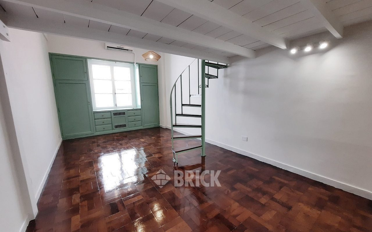 AZCUENAGA al 900 Piso 3 1