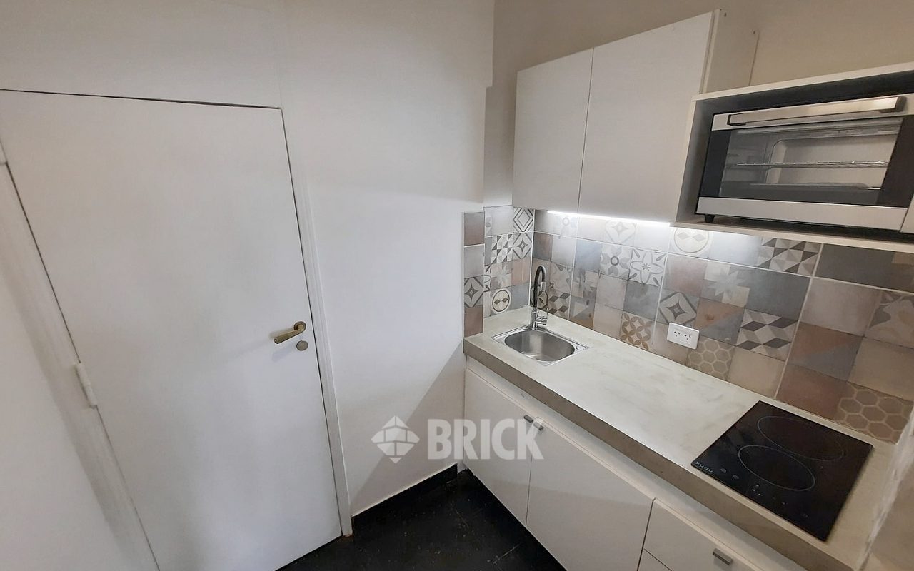 AZCUENAGA al 900 Piso 3 11