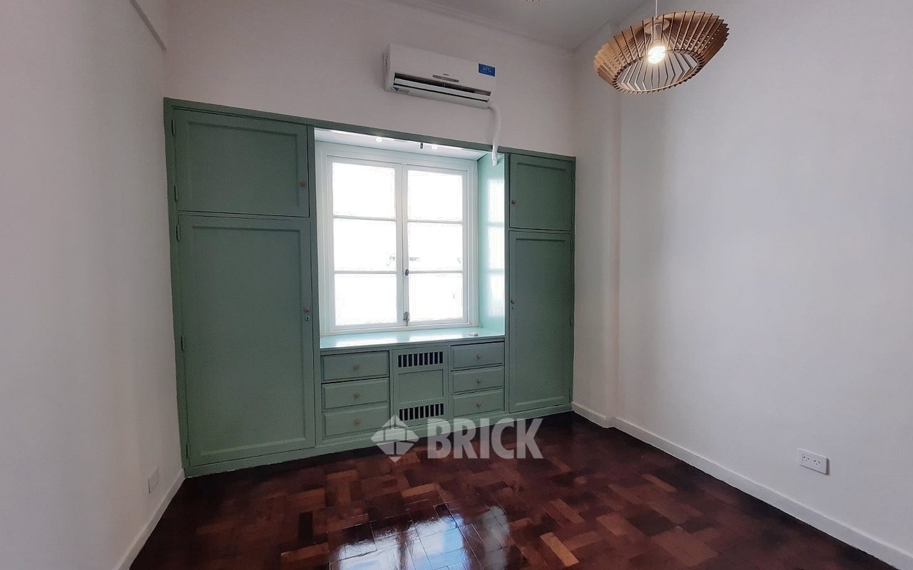 AZCUENAGA al 900 Piso 3 3