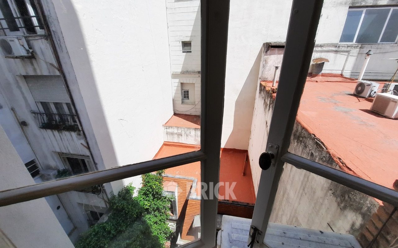 AZCUENAGA al 900 Piso 3 7