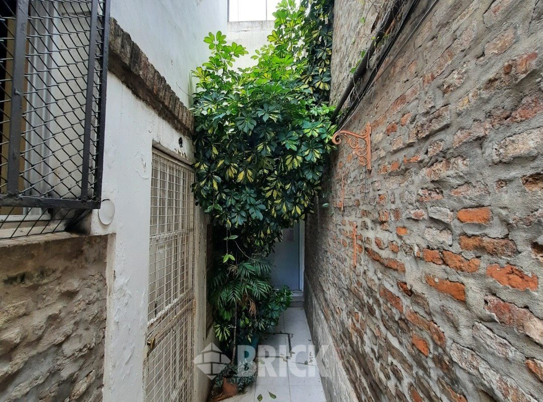 CALVO, CARLOS al 1600 Piso PB 35