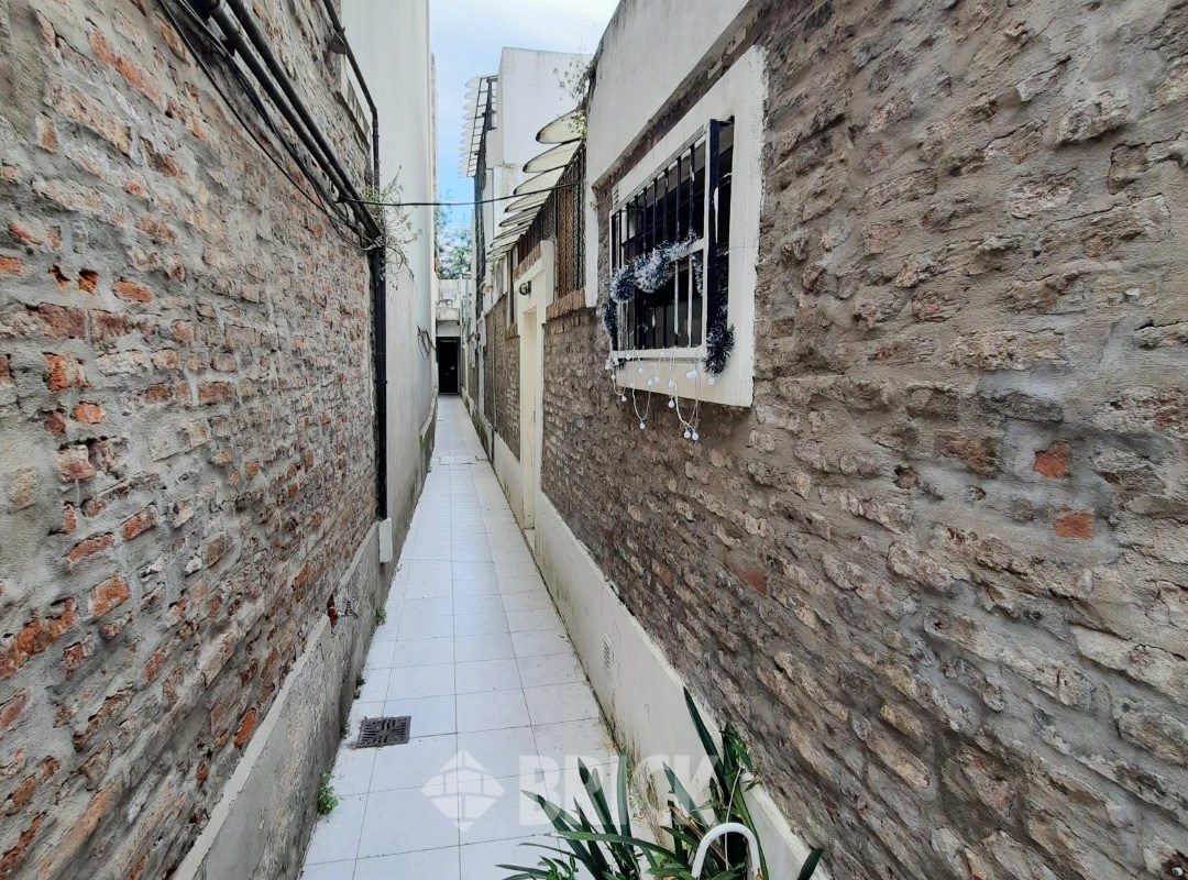 CALVO, CARLOS al 1600 Piso PB 36