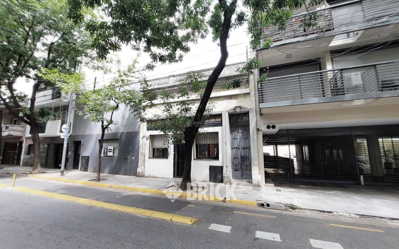 CALVO, CARLOS al 1600 Piso PB 39