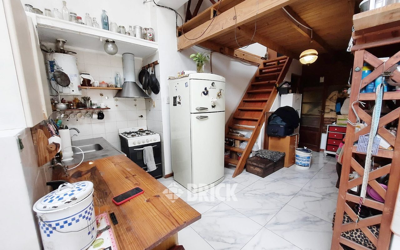 CALVO, CARLOS al 1600 Piso PB 8