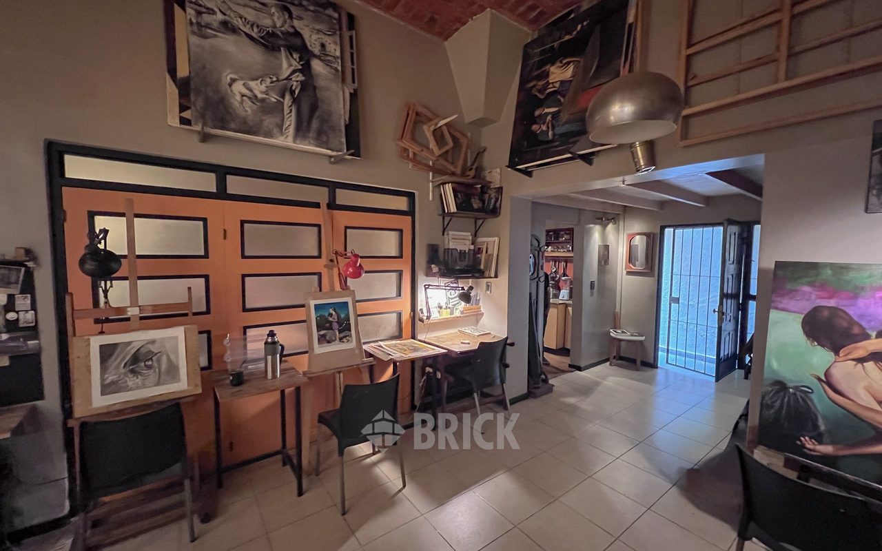 BEAUCHEF al 800 Piso PB 3