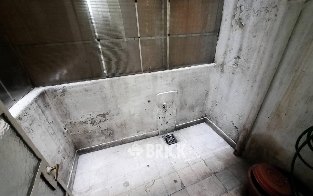 TUCUMAN al 600 Piso PB 16