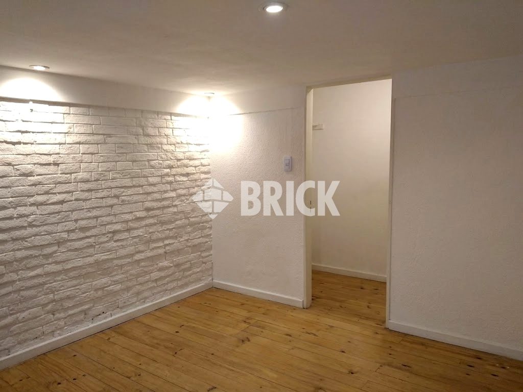 TUCUMAN al 600 Piso PB 22