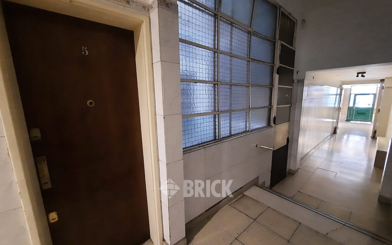 TUCUMAN al 600 Piso PB 27