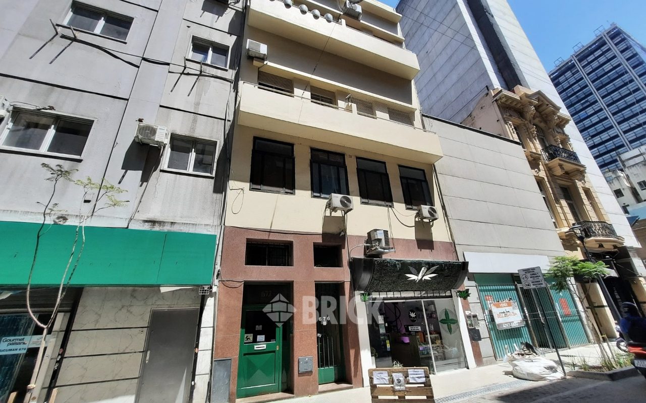 TUCUMAN al 600 Piso PB 30