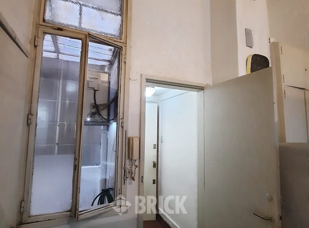 TUCUMAN al 600 Piso PB 8