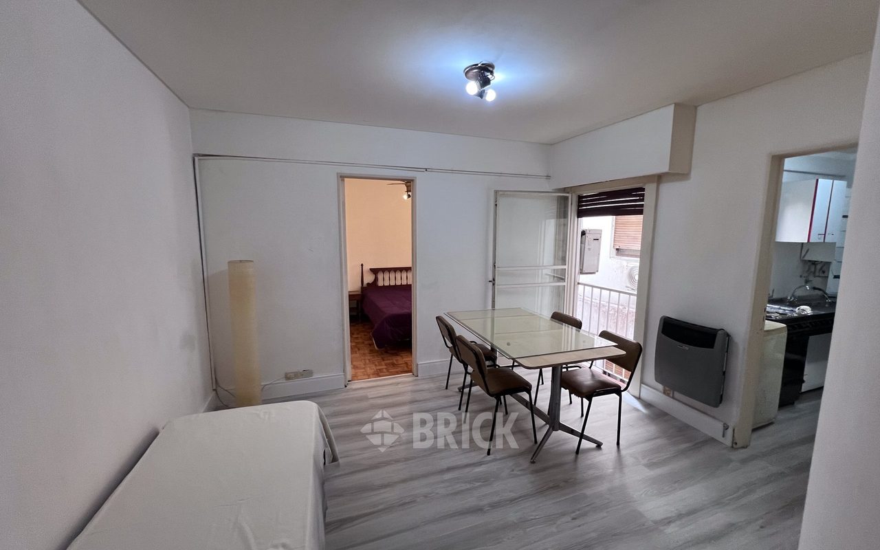 SALGUERO, JERONIMO al 300 Piso 5 1