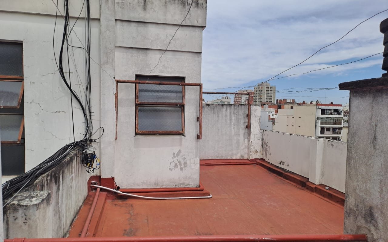 SALGUERO, JERONIMO al 300 Piso 5 10