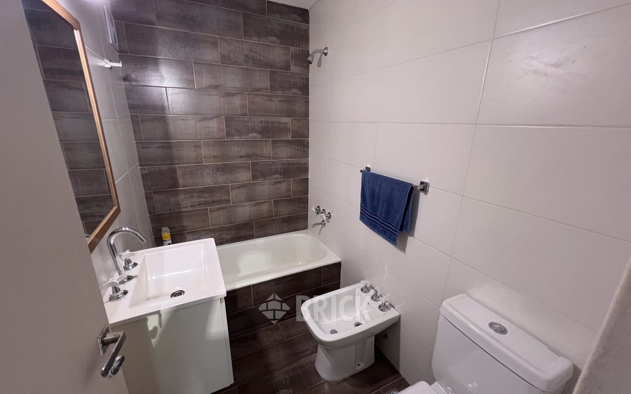 SALGUERO, JERONIMO al 300 Piso 5 6