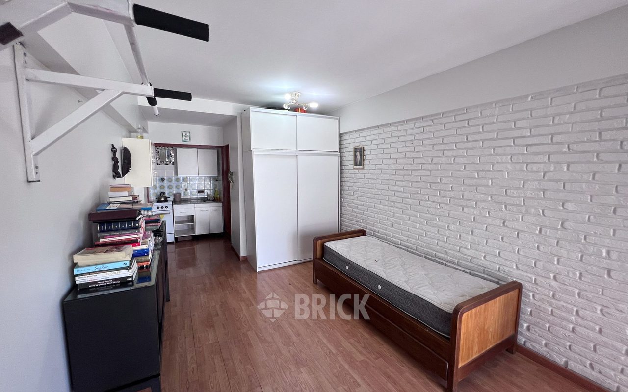 CHARCAS al 3100 Piso 9 5