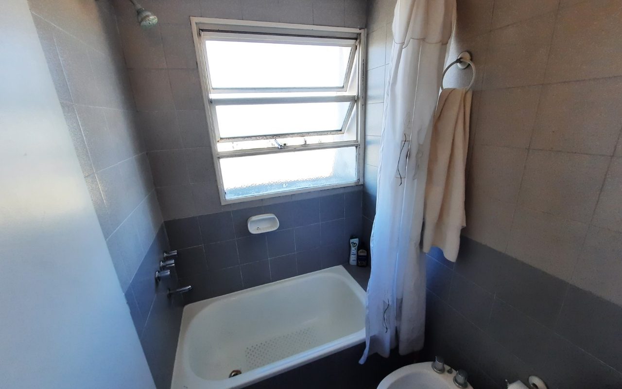 GARAY, JUAN DE, AV. al 2200 Piso 14 17