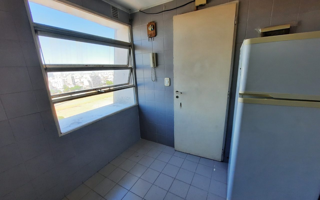 GARAY, JUAN DE, AV. al 2200 Piso 14 19