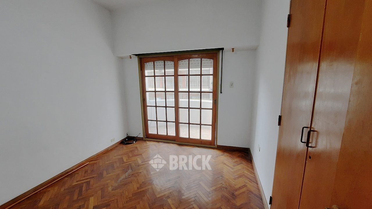 SARMIENTO al 2200 Piso 4 1