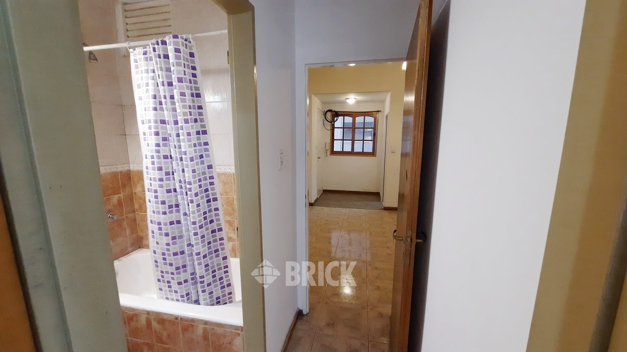 SARMIENTO al 2200 Piso 4 10