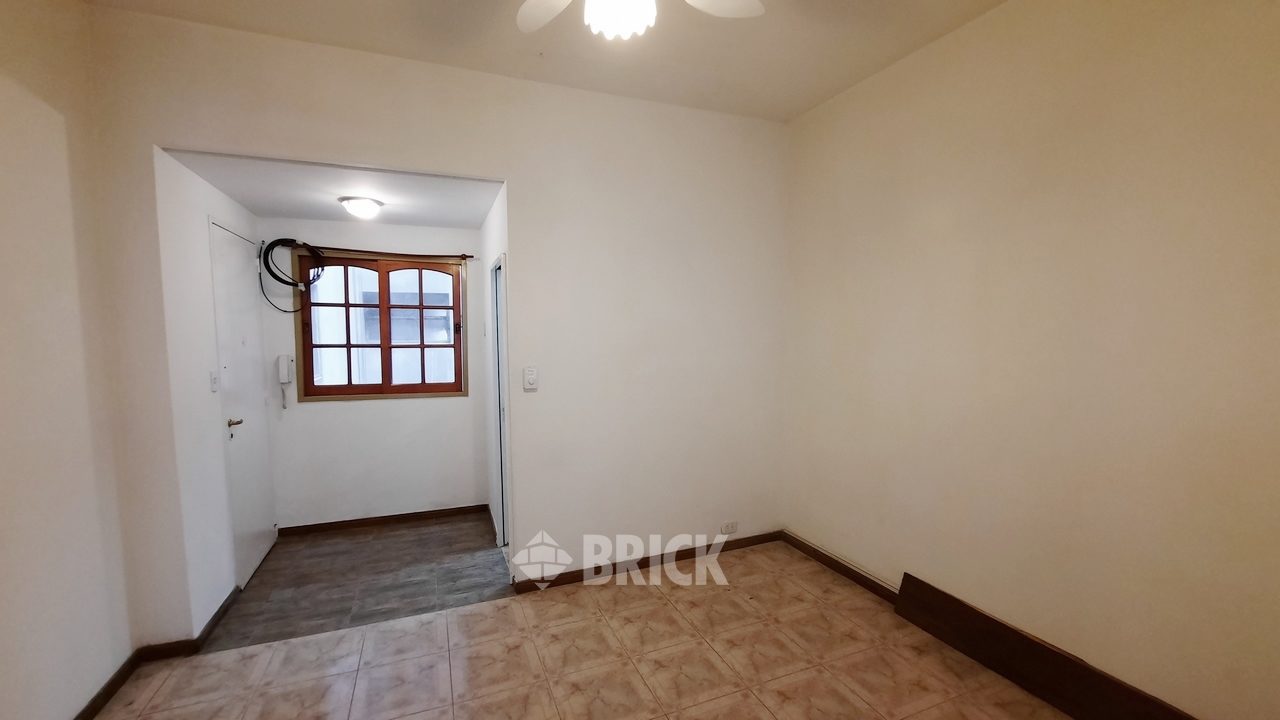 SARMIENTO al 2200 Piso 4 13