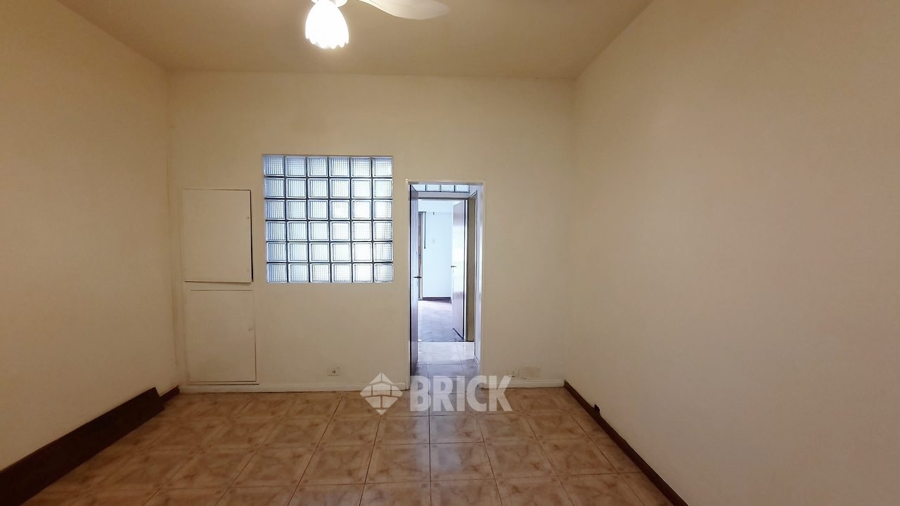 SARMIENTO al 2200 Piso 4 15