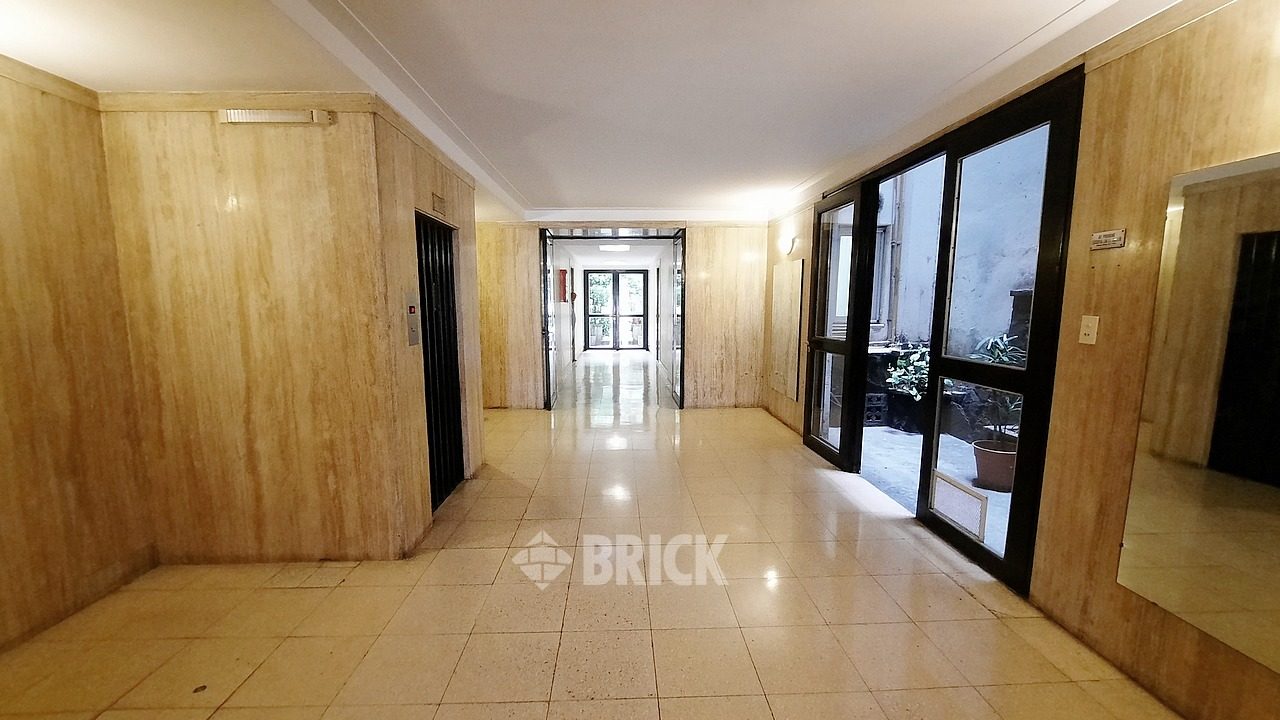 SARMIENTO al 2200 Piso 4 21