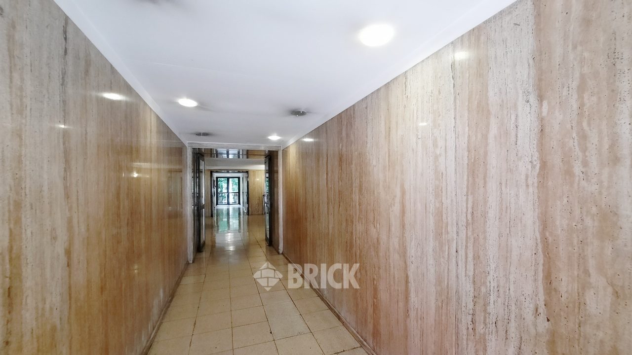 SARMIENTO al 2200 Piso 4 23