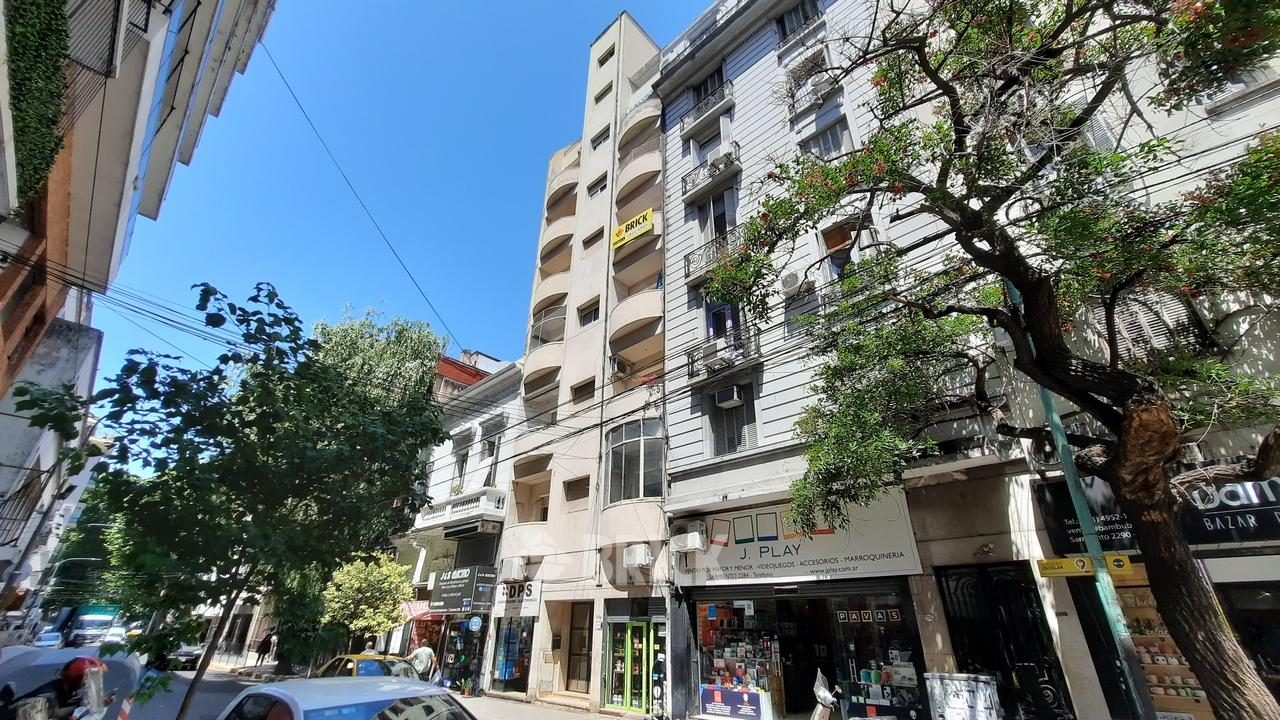 SARMIENTO al 2200 Piso 4 26