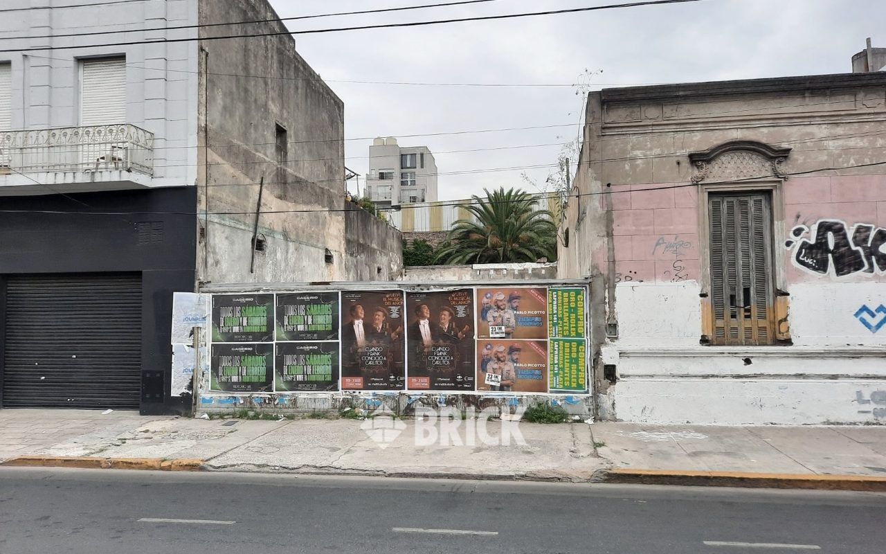 YRIGOYEN, HIPOLITO, AV. al 6600 1