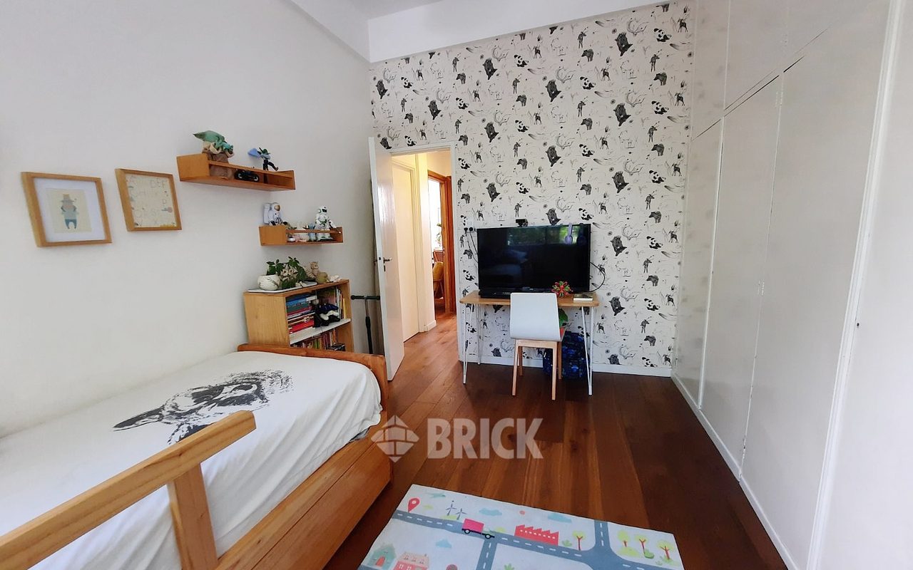 RIVADAVIA, AV. al 6200 Piso 2 17