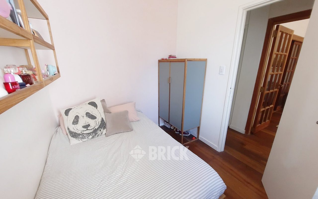 RIVADAVIA, AV. al 6200 Piso 2 21