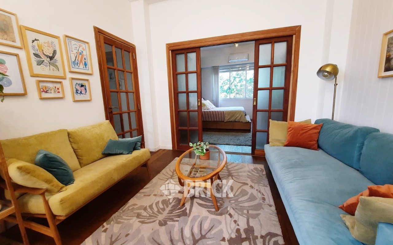 RIVADAVIA, AV. al 6200 Piso 2 5