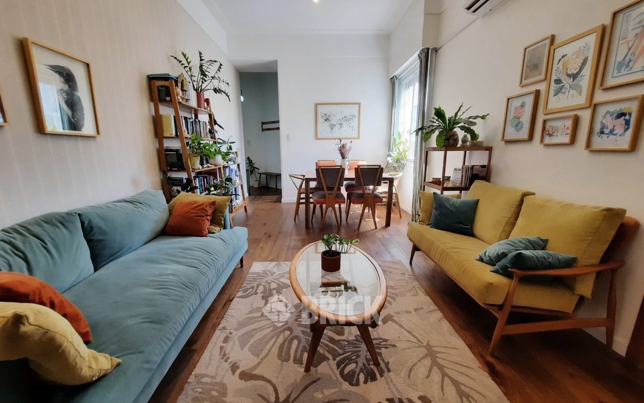 RIVADAVIA, AV. al 6200 Piso 2 6