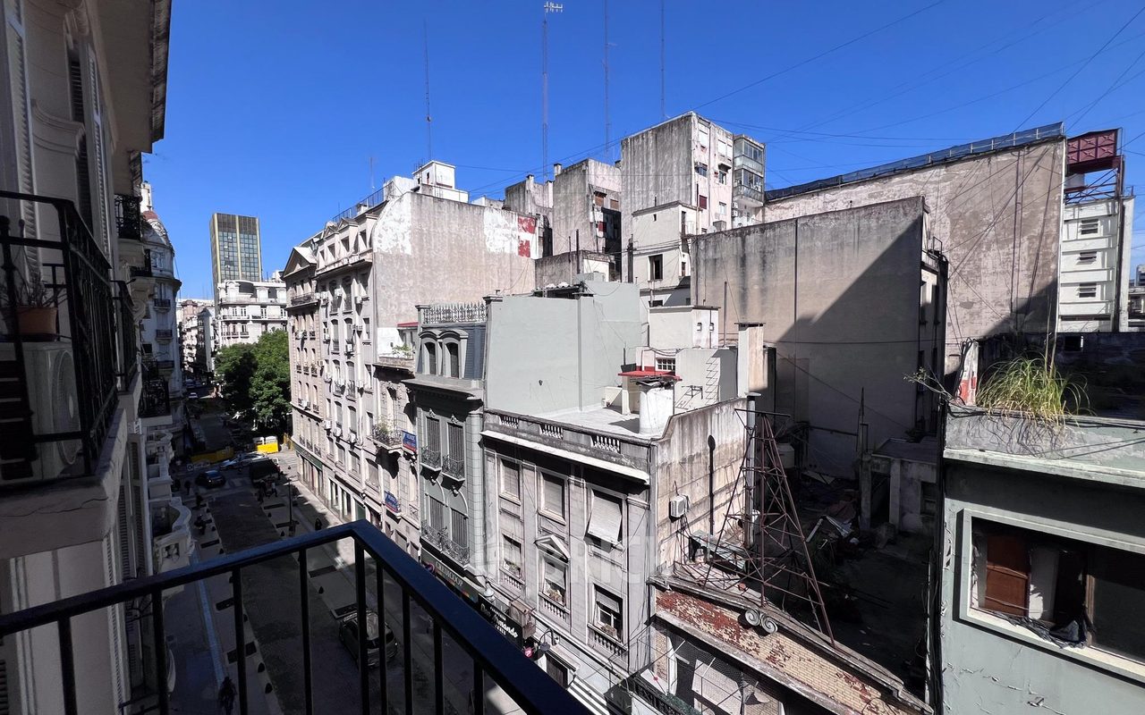 VIAMONTE al 900 Piso 5 5