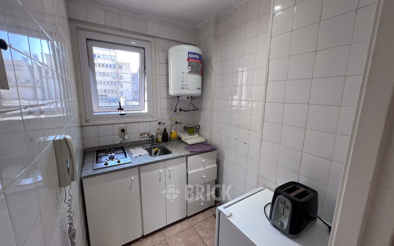 VIAMONTE al 900 Piso 5 6