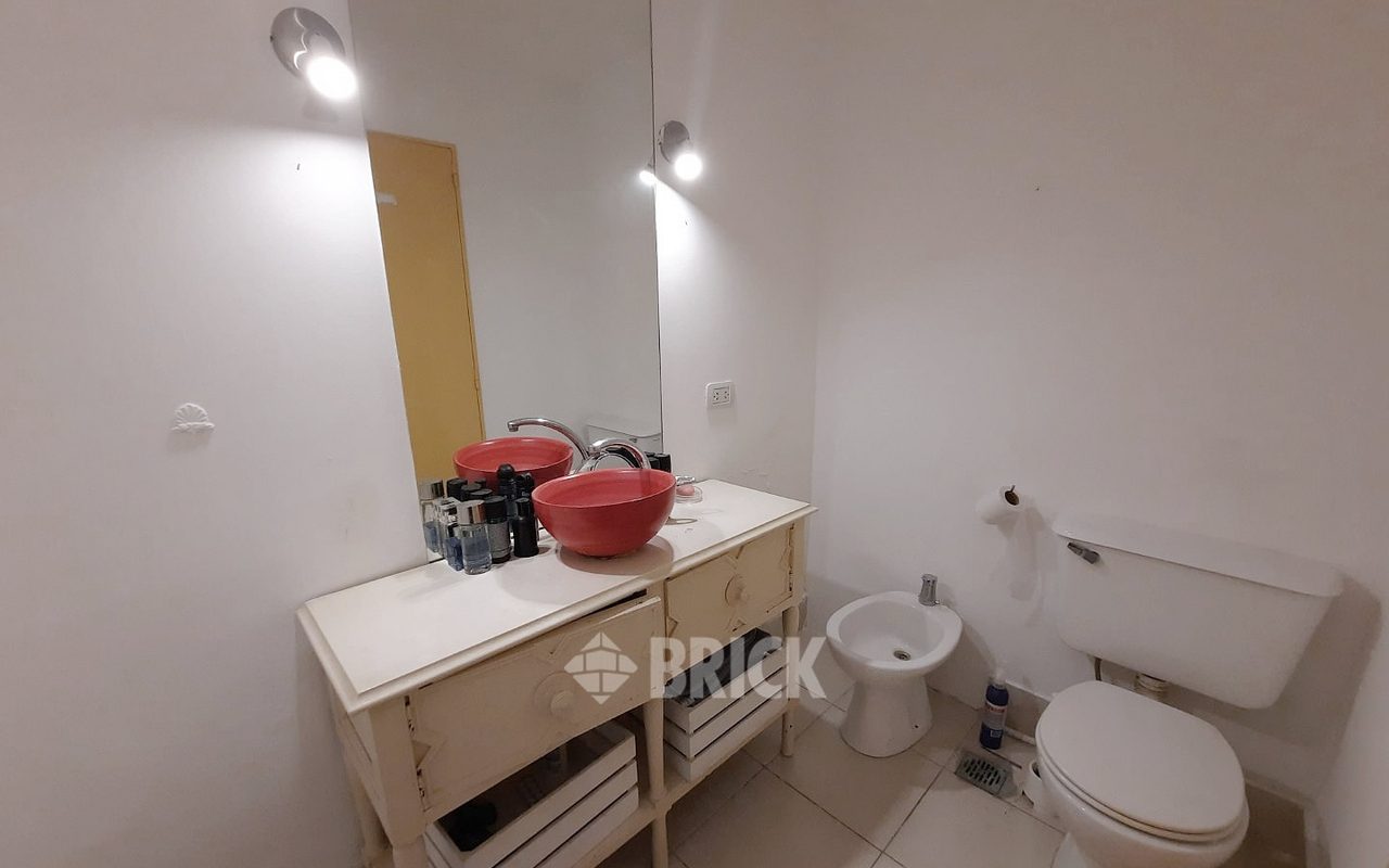 AGUERO al 2200 Piso PB 19