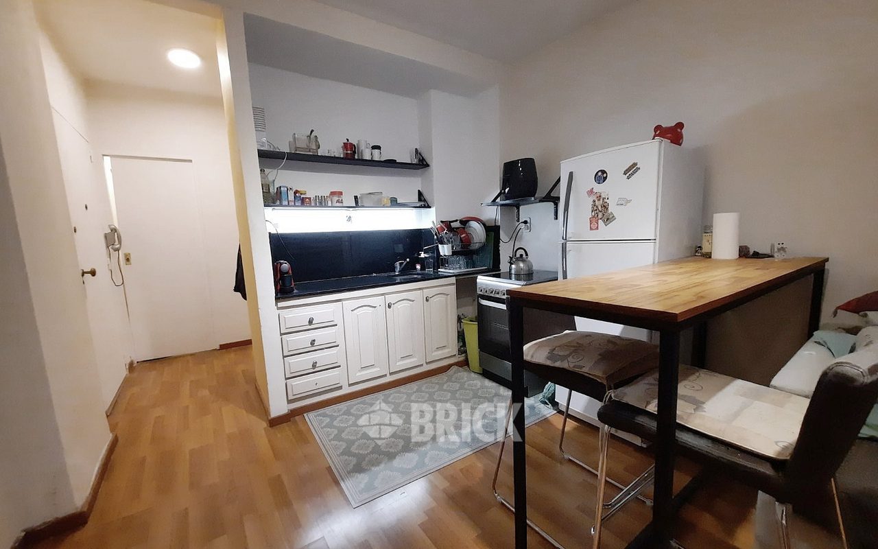 AGUERO al 2200 Piso PB 6