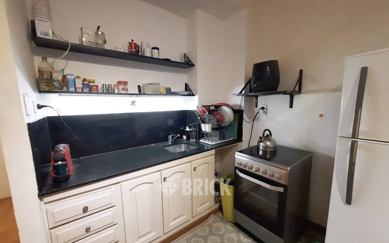 AGUERO al 2200 Piso PB 7