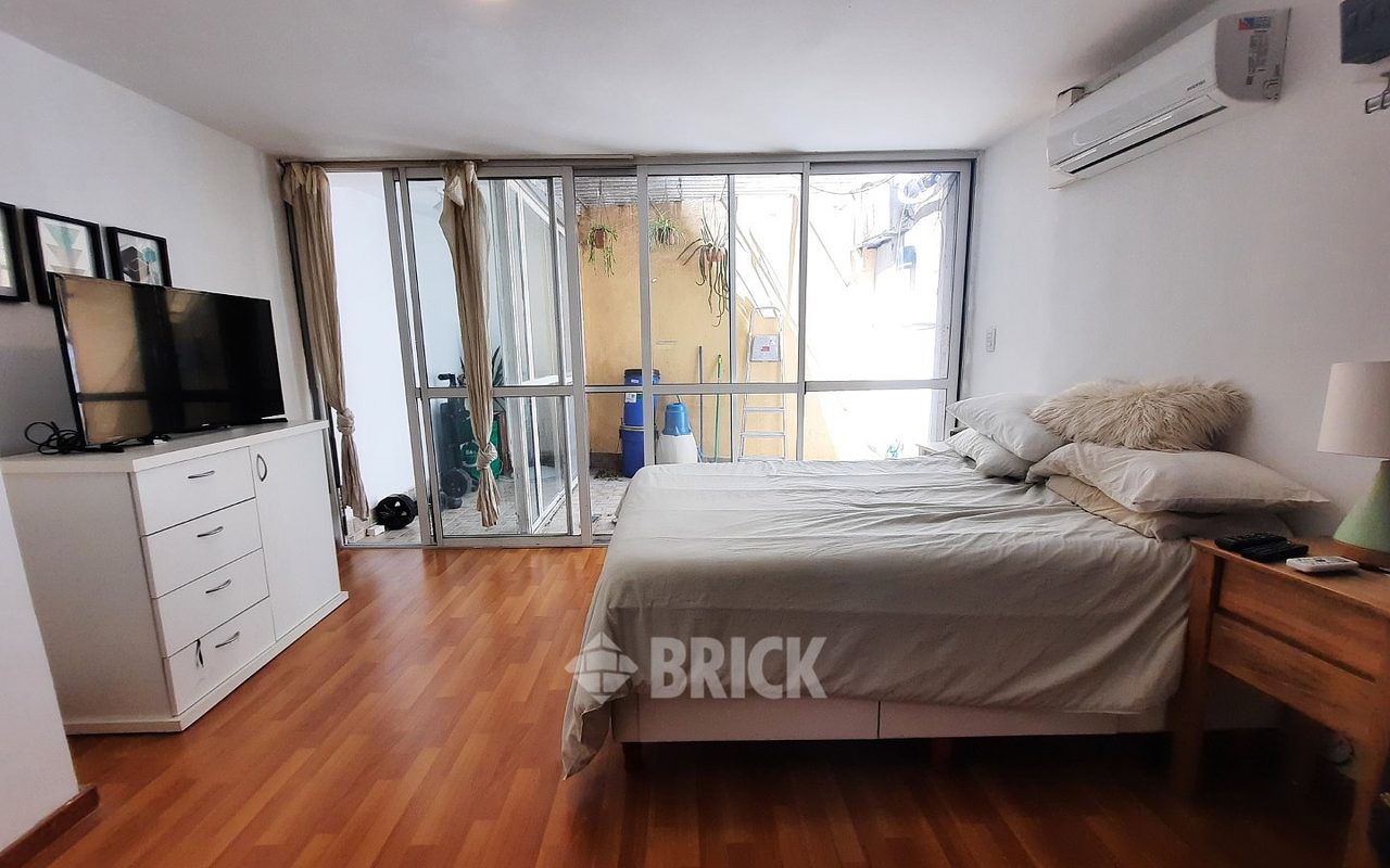 AGUERO al 2200 Piso PB 8