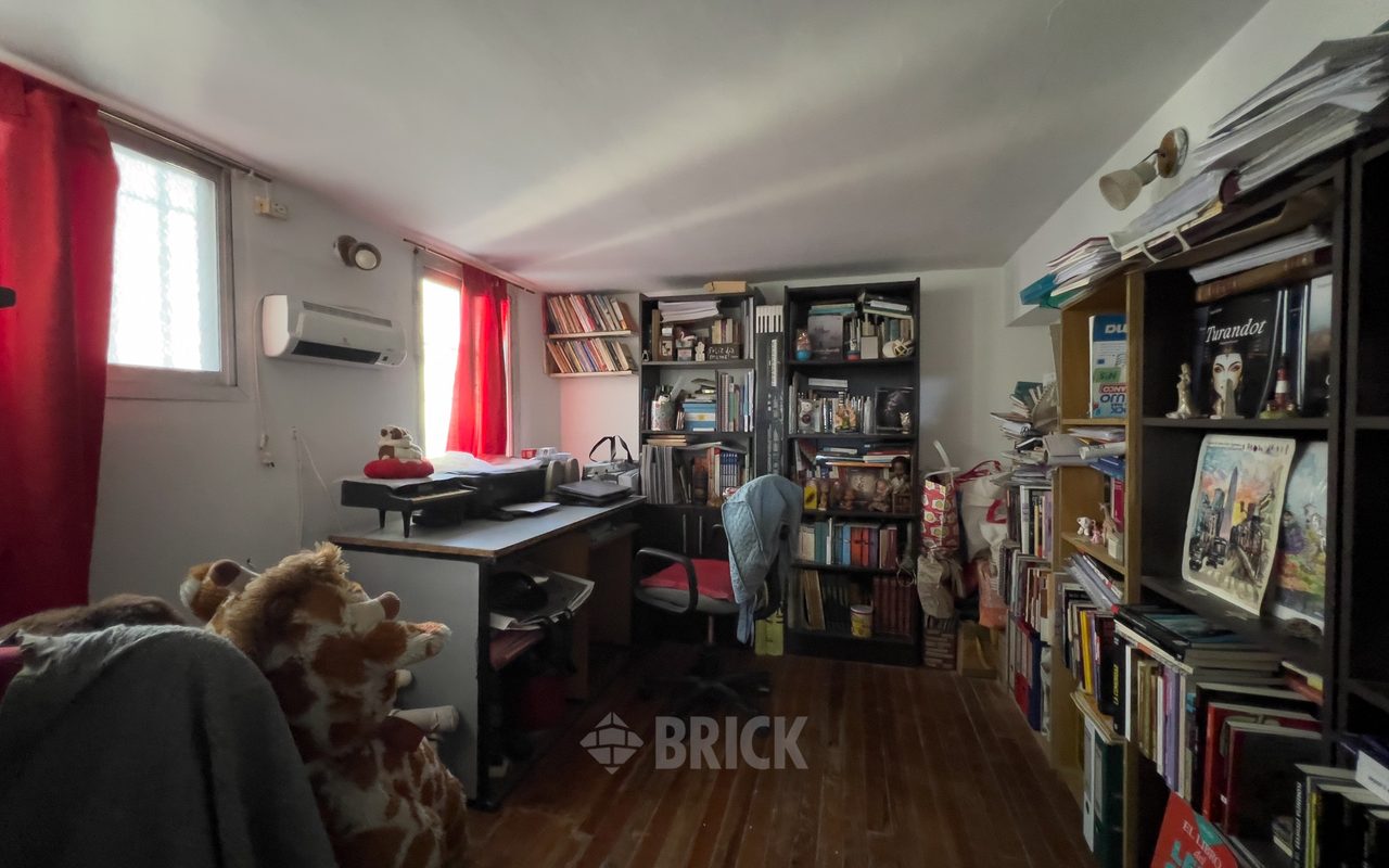 RIVADAVIA, AV. al 3800 Piso 1 13
