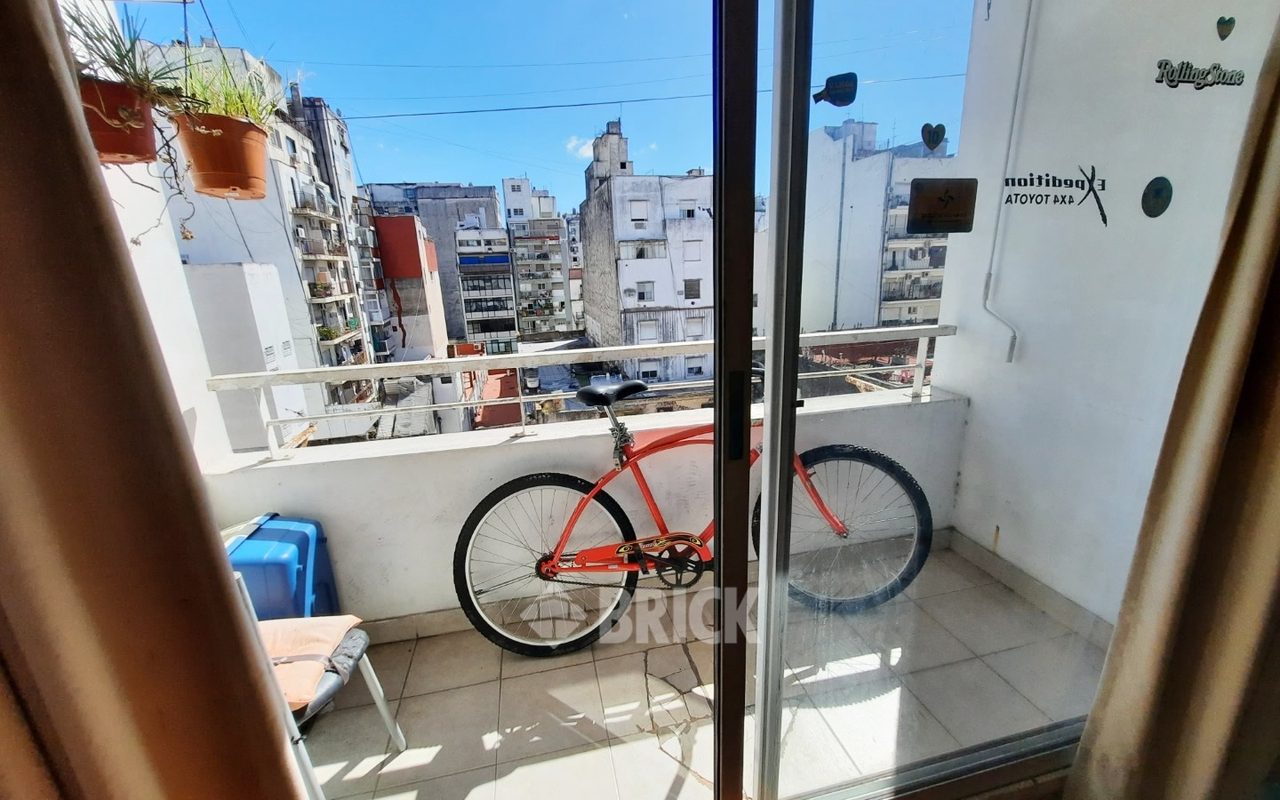 URIBURU, JOSE EVARISTO al 500 Piso 6 4