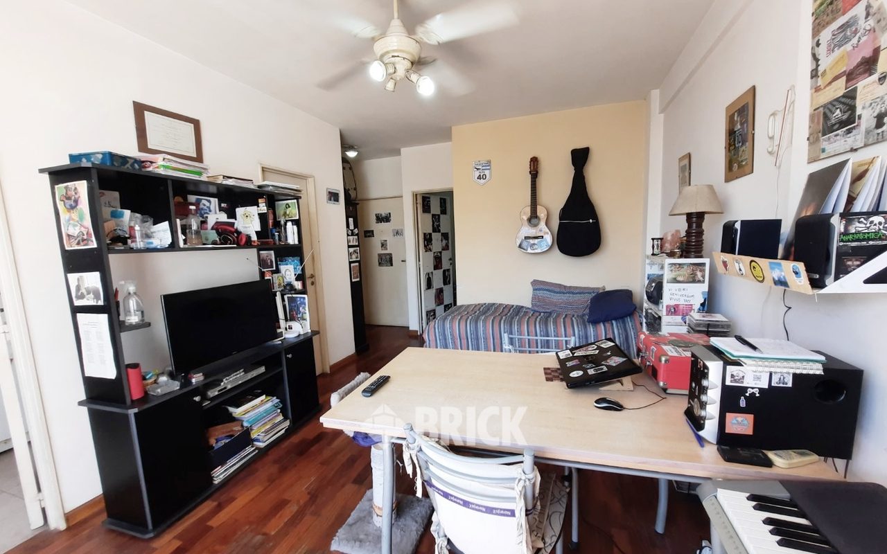 URIBURU, JOSE EVARISTO al 500 Piso 6 5