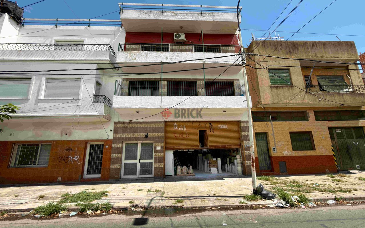 JUAN JOSE PASO al 1200 1