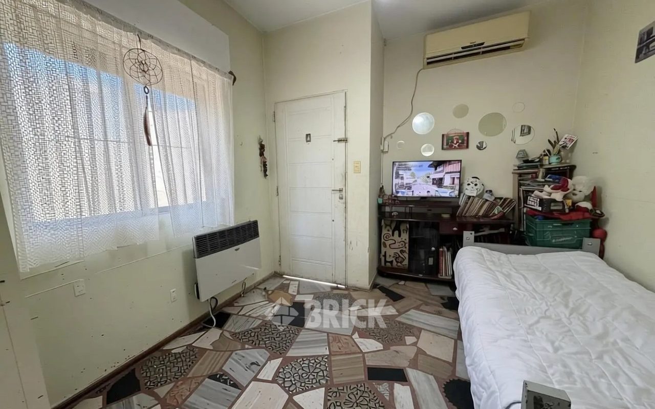 LOS ANDES al 1500 Piso PB 3