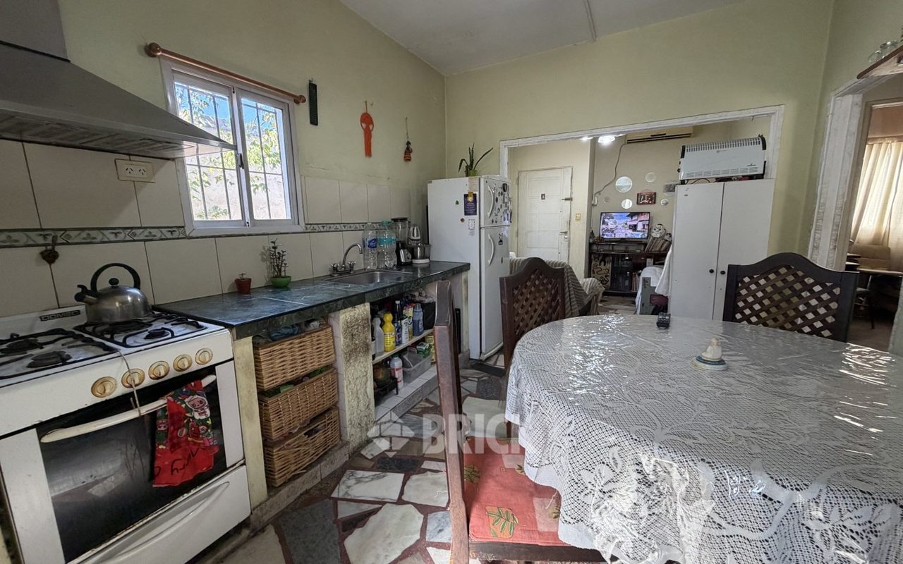 LOS ANDES al 1500 Piso PB 7