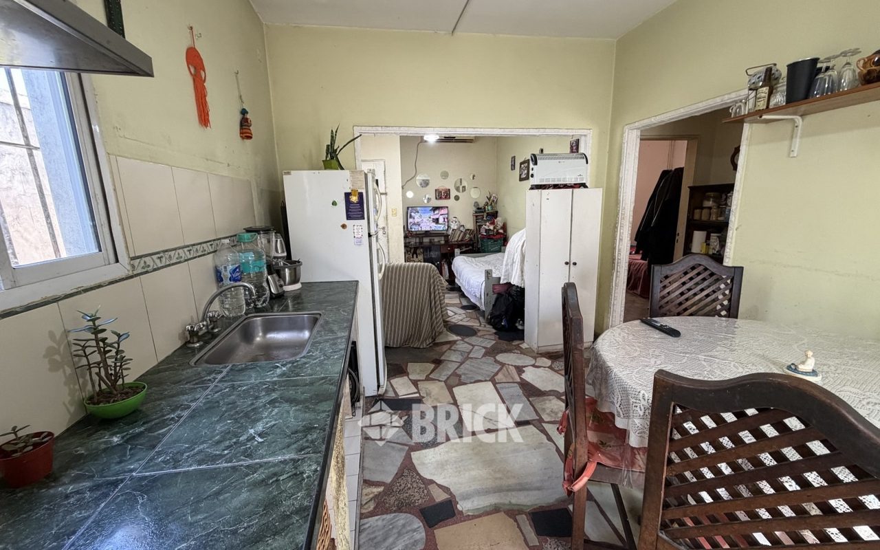 LOS ANDES al 1500 Piso PB 8