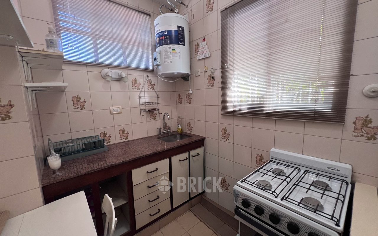 THAMES al 1800 Piso 3 12