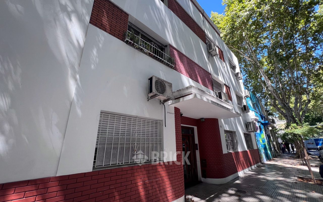 THAMES al 1800 Piso 3 15